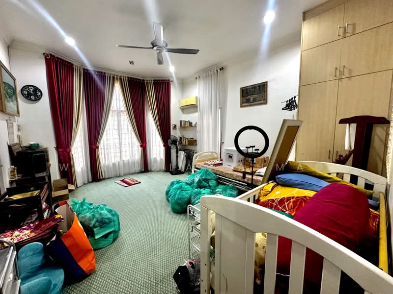 Bungalow for Sale in Kampung Sungai Pelong (Sungai Buloh) - Wan Azlan Ahmad - PropertyGuru.com.my