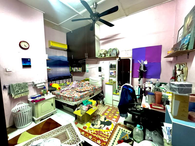 Bungalow for Sale in Kampung Sungai Pelong (Sungai Buloh) - Wan Azlan Ahmad - PropertyGuru.com.my
