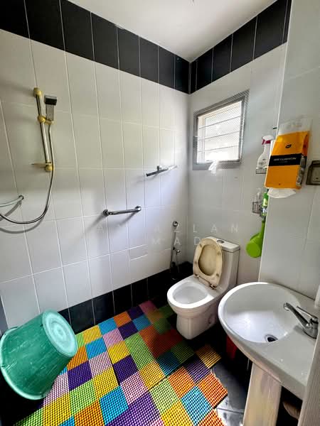 Bungalow for Sale in Kampung Sungai Pelong (Sungai Buloh) - Wan Azlan Ahmad - PropertyGuru.com.my