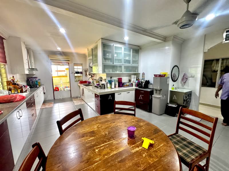 Bungalow for Sale in Kampung Sungai Pelong (Sungai Buloh) - Wan Azlan Ahmad - PropertyGuru.com.my