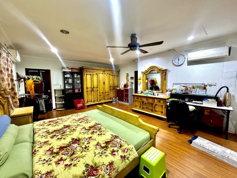 Bungalow for Sale in Kampung Sungai Pelong (Sungai Buloh) - Wan Azlan Ahmad - PropertyGuru.com.my