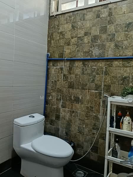 Semi-Detached House for Sale in Taman Makmur (Lunas) - May Lee - Bathroom - PropertyGuru.com.my