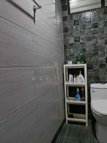 Semi-Detached House for Sale in Taman Makmur (Lunas) - May Lee - Bathroom - PropertyGuru.com.my