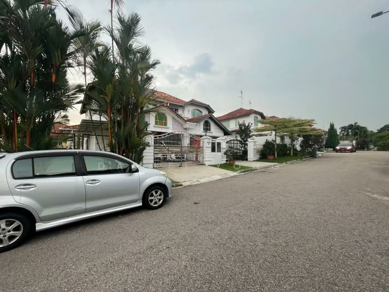 Semi-Detached House for Sale in Taman Pelangi Indah (Ulu Tiram) - Daniel Yong - Exterior - PropertyGuru.com.my