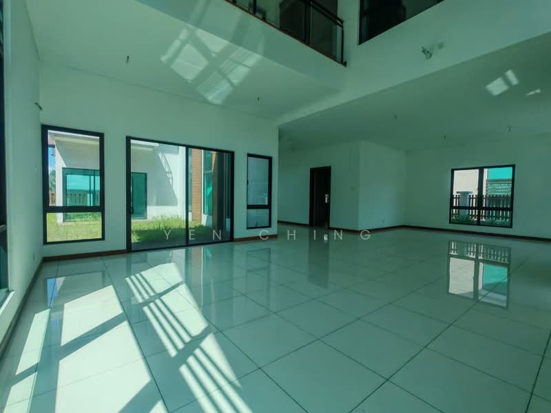 2-storey Terraced House for Sale in Taman Subang Bestari (Sungai Buloh) - Yen Ching - Living Room - PropertyGuru.com.my