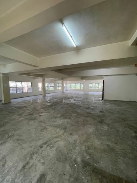 Office for Rent in Pusat Perdagangan Seri Kembangan (Seri Kembangan) - Justin Lim - Interior - PropertyGuru.com.my