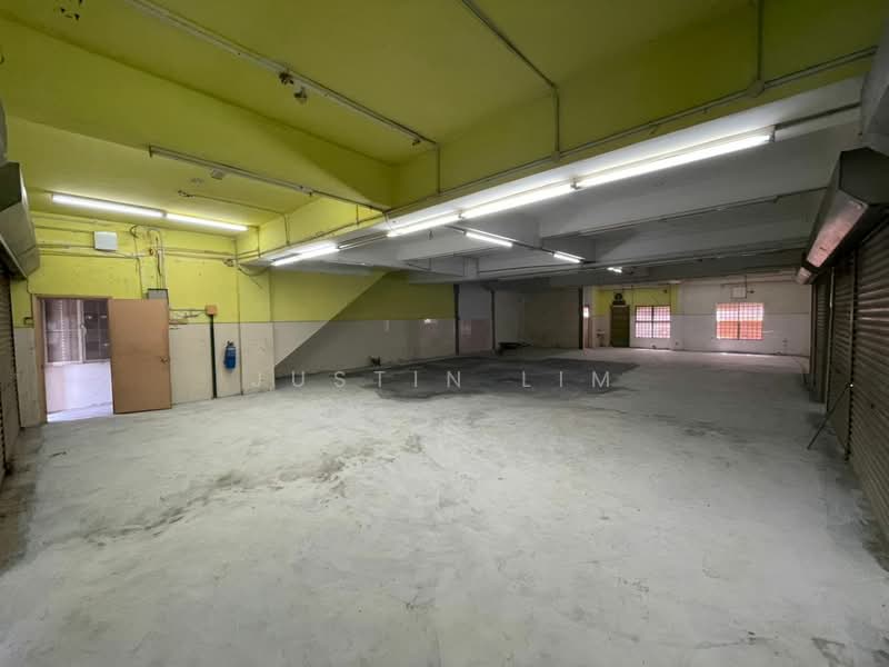 Office for Rent in Pusat Perdagangan Seri Kembangan (Seri Kembangan) - Justin Lim - Interior - PropertyGuru.com.my