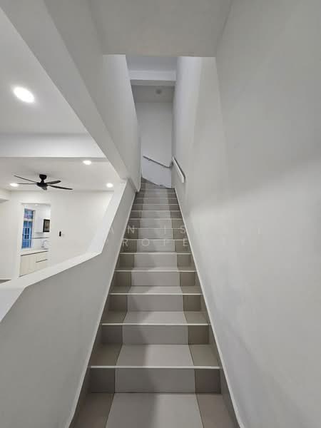 2-storey Terraced House for Sale in Taman Universiti (Skudai) - Azlan Ismail aiproperty - PropertyGuru.com.my