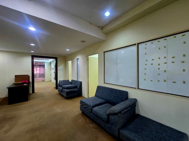 Shop for Rent in Bukit Rahman Putra (Sungai Buloh) - Rachel Chu - Interior - PropertyGuru.com.my