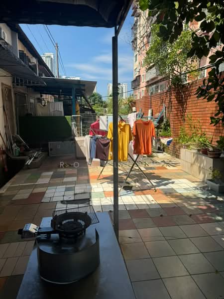 Rumah Teres 2 Tingkat untuk Dijual di Seri Kembangan (Selangor) - Ron Liew - Exterior - PropertyGuru.com.my