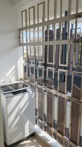 Kondominium untuk Disewa di Perdana Exclusive - Owen Loke - Balcony - PropertyGuru.com.my