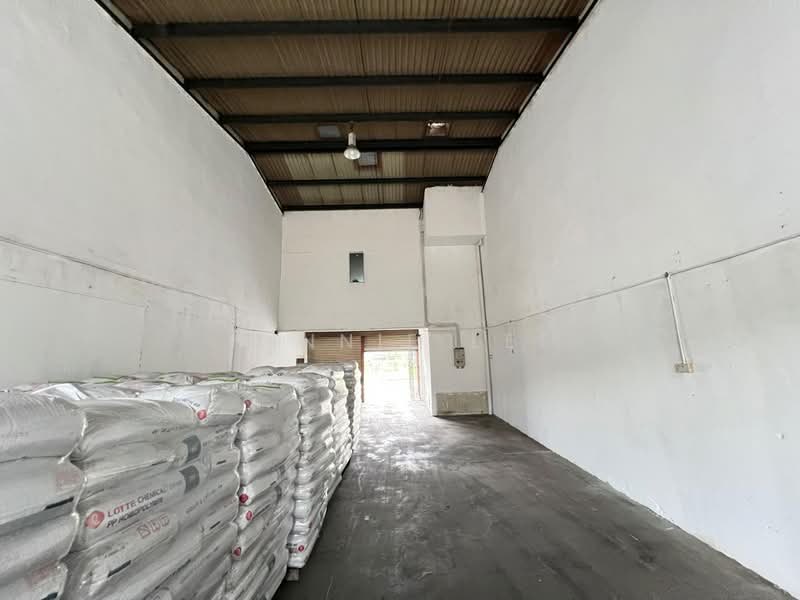 Factory for Rent in Bukit Kemuning (Shah Alam) - Winnie Lee - Interior - PropertyGuru.com.my