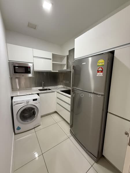 Servis Apartment untuk Disewa di M City - Penny Yong - Kitchen - PropertyGuru.com.my