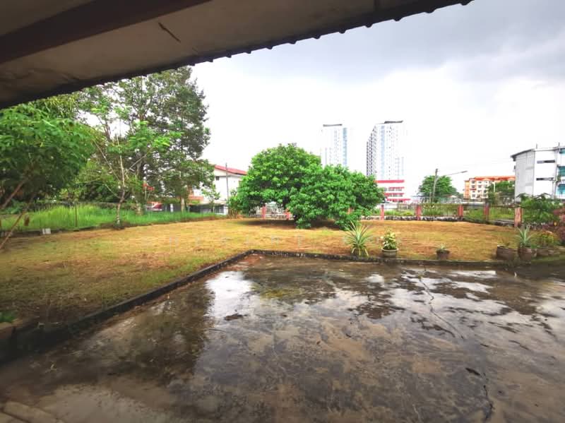 Bungalow for Sale in Batu Lintang (Kuching) - Sherene Kok - Garden - PropertyGuru.com.my