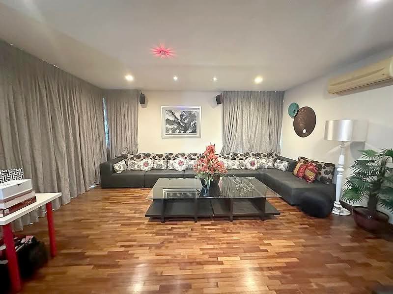 Rumah Berkembar untuk Dijual di Pju 3 (Tropicana) - Vincent Liaw - Living Room - PropertyGuru.com.my