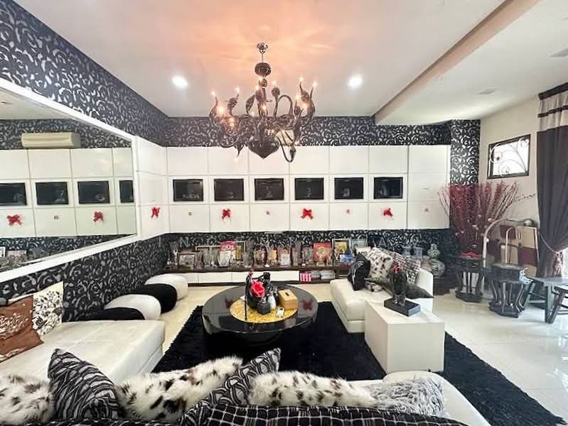 Rumah Berkembar untuk Dijual di Pju 3 (Tropicana) - Vincent Liaw - Living Room - PropertyGuru.com.my