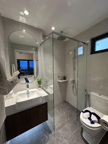 Servis Apartment untuk Dijual di Skypark Kepler @ Lido Waterfront Boulevard - Bella Tan - Bathroom - PropertyGuru.com.my