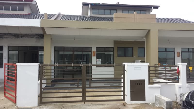 Terraced House for Sale in Bandar Putera 2 (Klang) - Edwin Tan Tian Hoe - Exterior - PropertyGuru.com.my