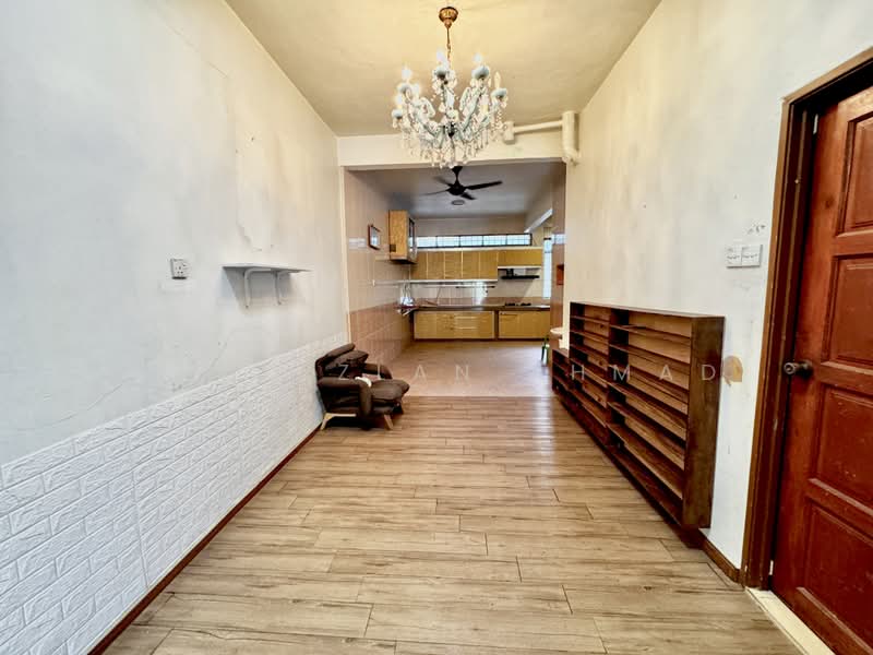 Rumah Teres 2 Tingkat untuk Dijual di Taman Sri Aman (Lukut) - Wan Azlan Ahmad - PropertyGuru.com.my