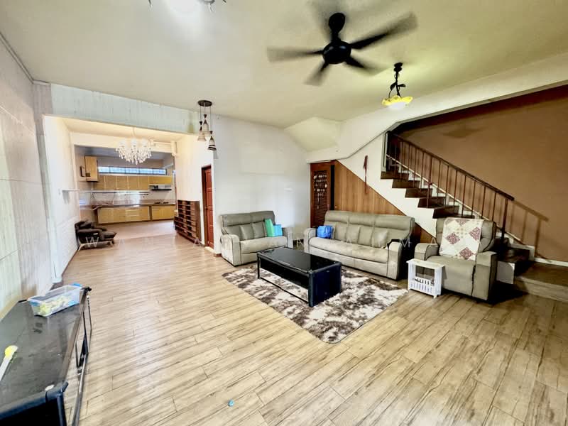 Rumah Teres 2 Tingkat untuk Dijual di Taman Sri Aman (Lukut) - Wan Azlan Ahmad - PropertyGuru.com.my