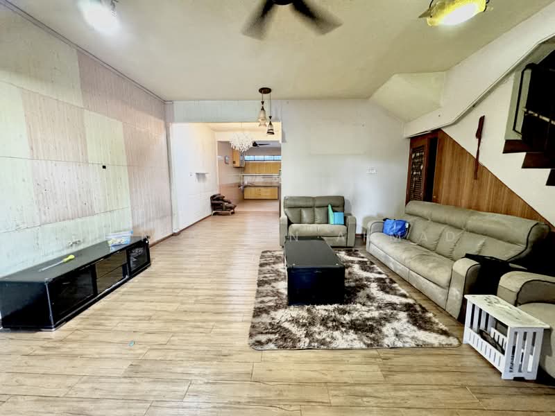 Rumah Teres 2 Tingkat untuk Dijual di Taman Sri Aman (Lukut) - Wan Azlan Ahmad - PropertyGuru.com.my