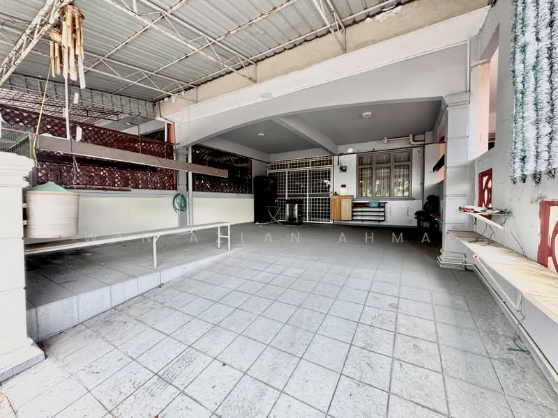 Rumah Teres 2 Tingkat untuk Dijual di Taman Sri Aman (Lukut) - Wan Azlan Ahmad - PropertyGuru.com.my
