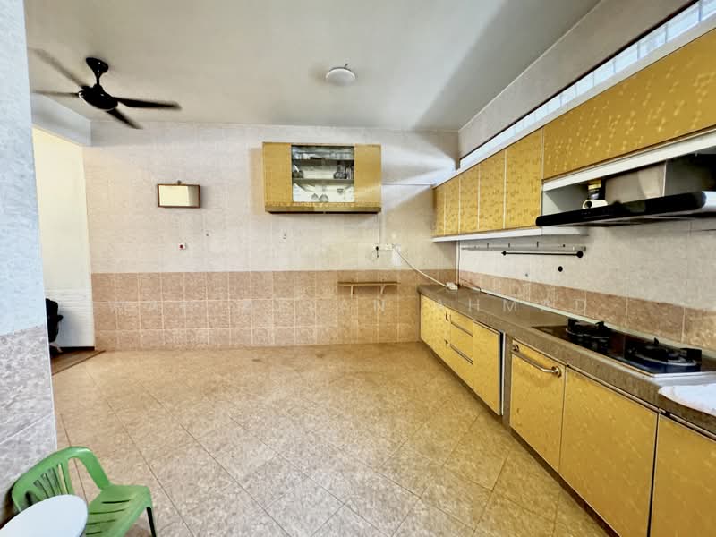 Rumah Teres 2 Tingkat untuk Dijual di Taman Sri Aman (Lukut) - Wan Azlan Ahmad - PropertyGuru.com.my