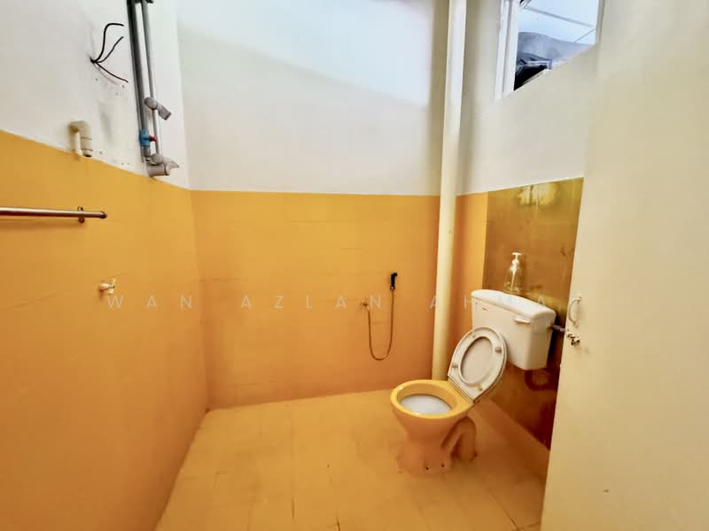 Rumah Teres 2 Tingkat untuk Dijual di Taman Sri Aman (Lukut) - Wan Azlan Ahmad - PropertyGuru.com.my