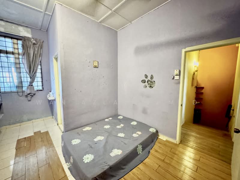 Rumah Teres 2 Tingkat untuk Dijual di Taman Sri Aman (Lukut) - Wan Azlan Ahmad - PropertyGuru.com.my