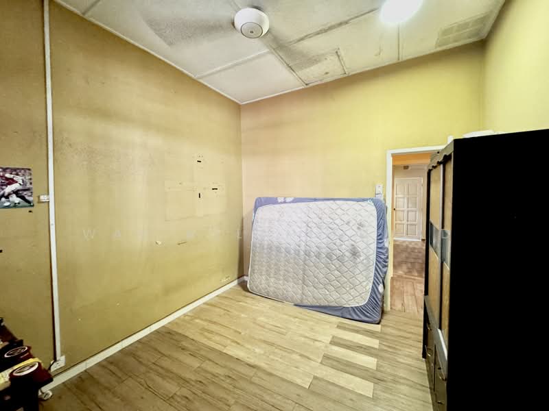 Rumah Teres 2 Tingkat untuk Dijual di Taman Sri Aman (Lukut) - Wan Azlan Ahmad - PropertyGuru.com.my