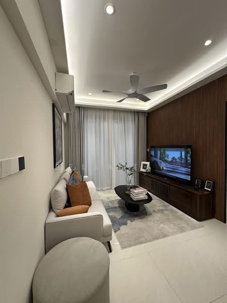 Servis Apartment untuk Dijual di Skypark Kepler @ Lido Waterfront Boulevard - Bella Tan - Living Room - PropertyGuru.com.my