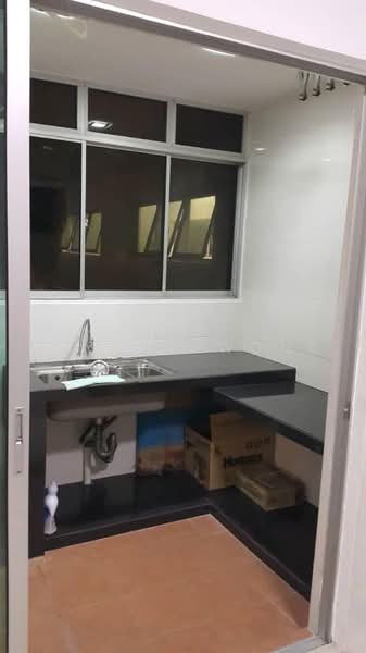 Servis Apartment untuk Dijual di Kuchai Avenue - Daphne Wong - Kitchen - PropertyGuru.com.my