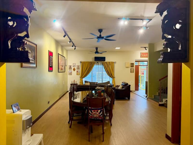 2-storey Terraced House for Sale in Sutera Damansara (Damansara Damai) - Alicia Soo - Living Room - PropertyGuru.com.my