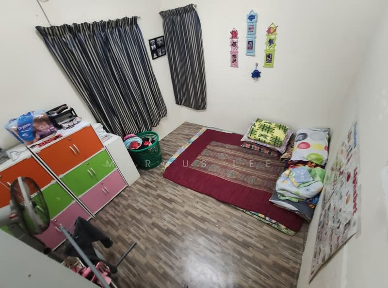 Rumah Berkembar untuk Dijual di Taman Selayang Mutiara (Selayang) - Marcus Lee - Bedroom - PropertyGuru.com.my