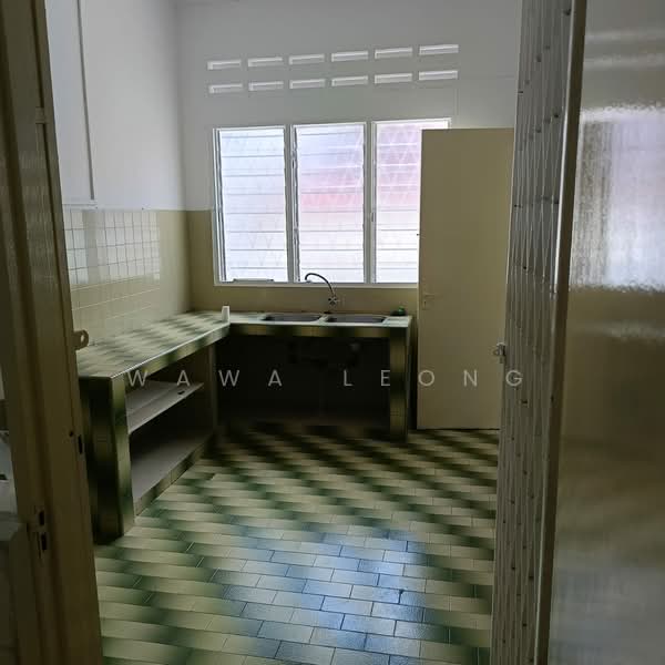 Rumah Teres 2 Tingkat untuk Disewa di Taman Bukit Maluri (Kepong) - Wawa Leong - Kitchen - PropertyGuru.com.my