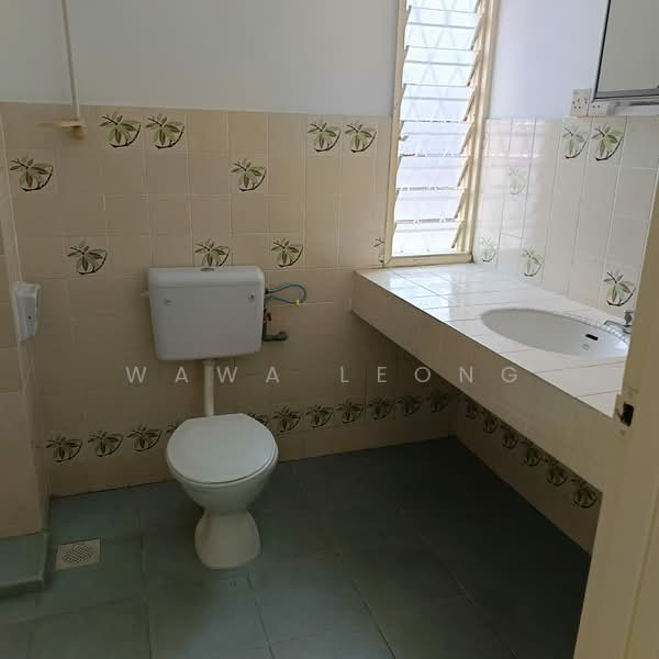 Rumah Teres 2 Tingkat untuk Disewa di Taman Bukit Maluri (Kepong) - Wawa Leong - Bathroom - PropertyGuru.com.my