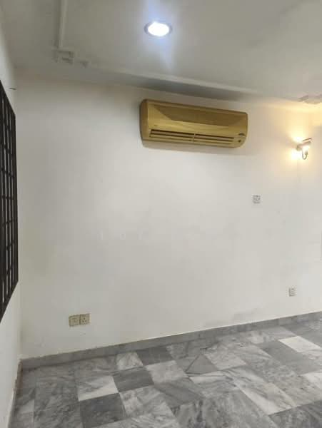 Condominium for Sale at Polo Park - Lui Lui - Interior - PropertyGuru.com.my