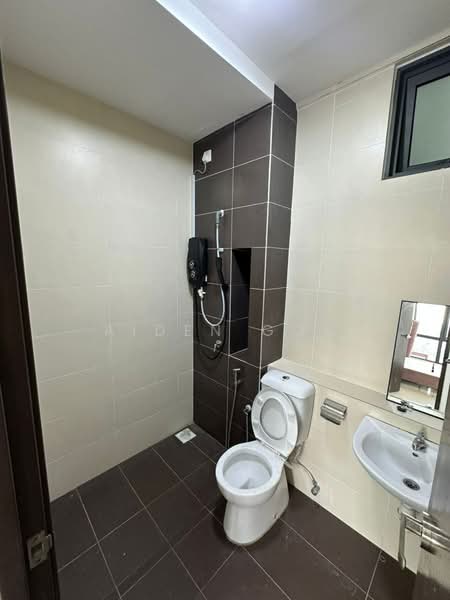 Service Residence for Sale at 8Scape Residence @ Sutera - Aiden Goh - Bathroom - PropertyGuru.com.my