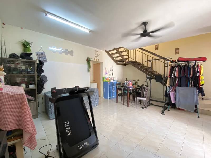 2-storey Terraced House for Sale in Jenjarom (Selangor) - Muz Hafiz - PropertyGuru.com.my