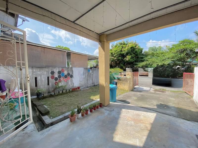 2-storey Terraced House for Sale in Jenjarom (Selangor) - Muz Hafiz - PropertyGuru.com.my
