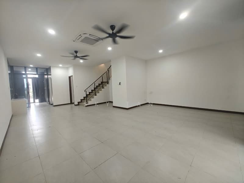 Rumah Teres 2 Tingkat untuk Disewa di Johor Bahru (Johor) - Sky Tan - Living Room - PropertyGuru.com.my