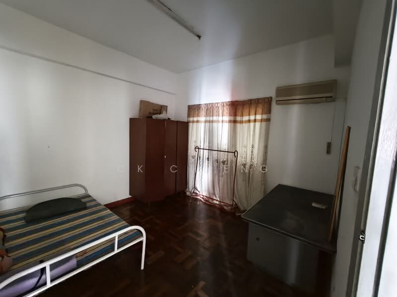Kondominium untuk Dijual di Ridzuan Condominium - CK Chieng - Bedroom - PropertyGuru.com.my