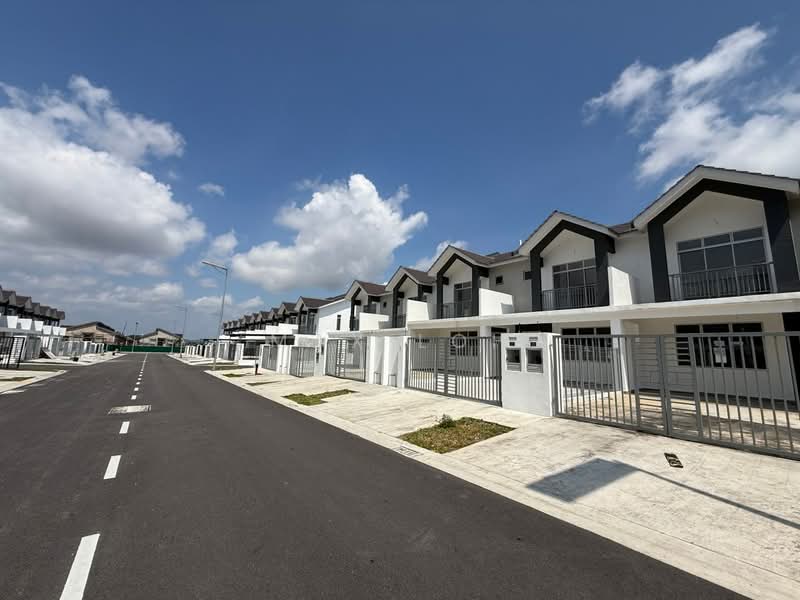 Rumah Teres 2 Tingkat untuk Dijual di Masai (Johor) - Max Loh - Exterior - PropertyGuru.com.my