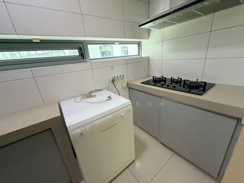 Kondominium untuk Disewa di The Breezeway - Blaze Soh - Kitchen - PropertyGuru.com.my
