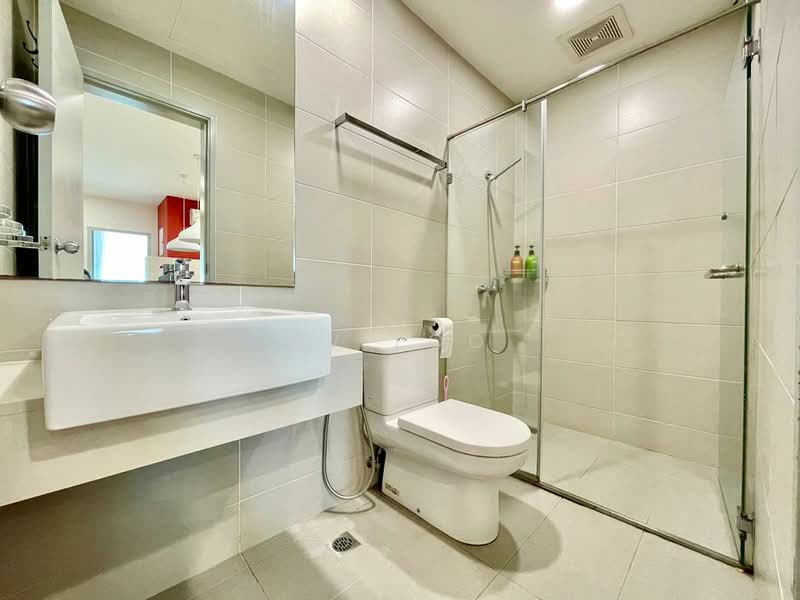 Servis Apartment untuk Dijual di Straits Garden Suite - KV LOO - Bathroom - PropertyGuru.com.my