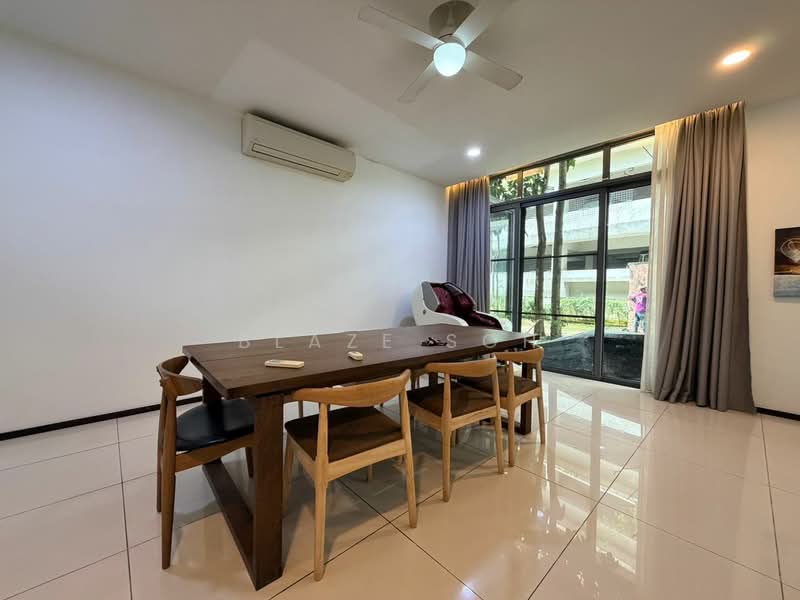 Kondominium untuk Disewa di The Breezeway - Blaze Soh - Dining Room - PropertyGuru.com.my