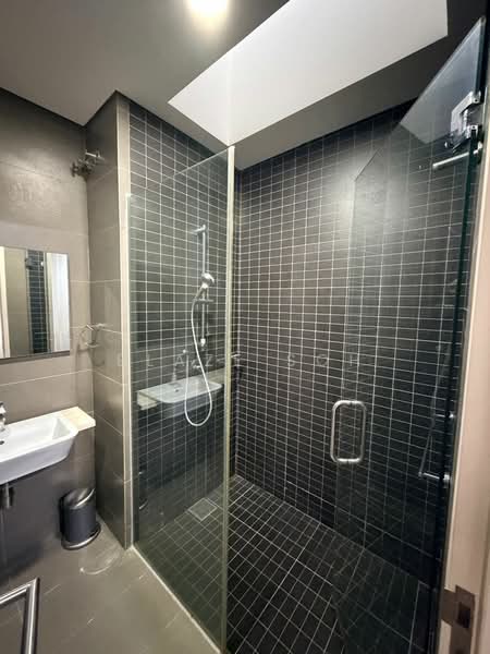 Kondominium untuk Disewa di The Breezeway - Blaze Soh - Bathroom - PropertyGuru.com.my