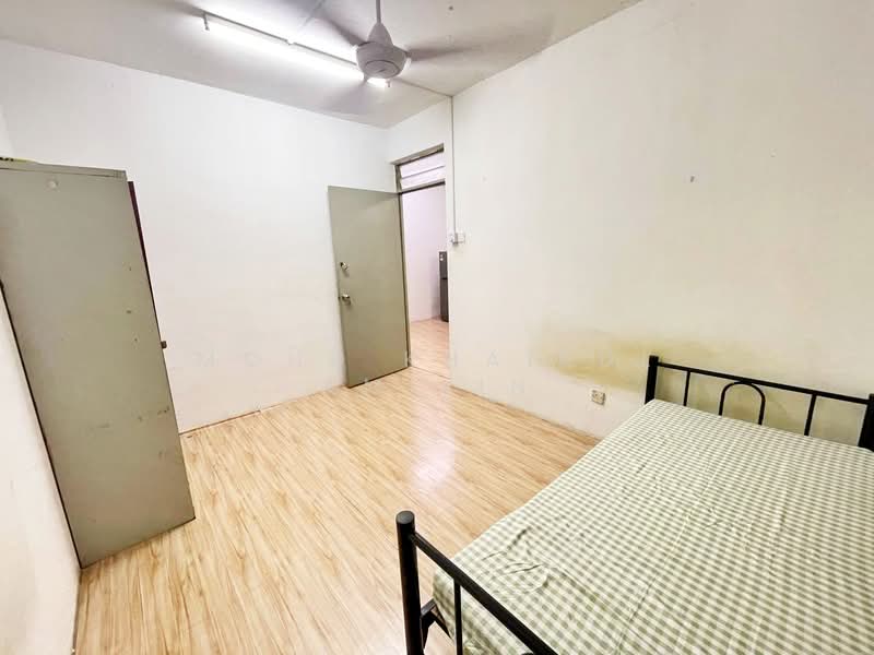 Rumah Flat untuk Dijual di Desa Mentari PJS 2 - Mohd Khairul Amilin - PropertyGuru.com.my