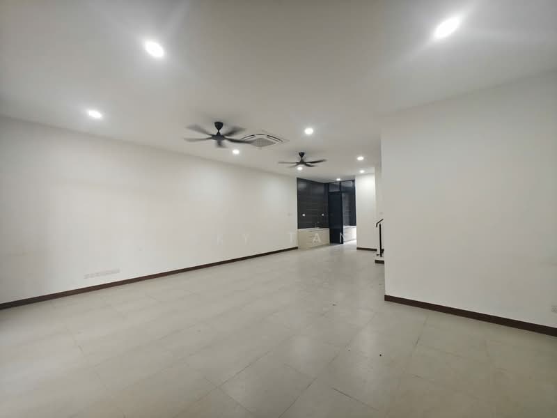 Kilang untuk Disewa di Eco Business Park 1 (Johor Bahru) - Sky Tan - Living Room - PropertyGuru.com.my