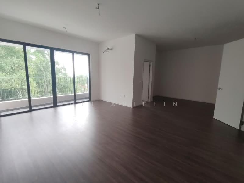 Rumah Teres 3 Tingkat untuk Dijual di Taman Sungai Jati Permai (Klang) - ZULL ARIFFIN - Living Room - PropertyGuru.com.my